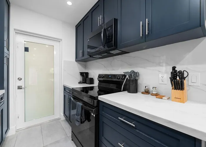 The Downtown Retreat 1